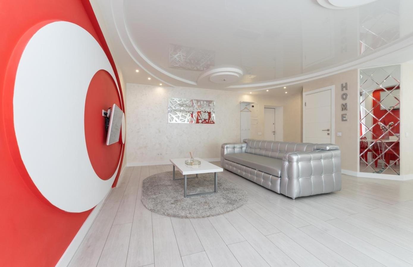 Apartmán Flat24 On Lesi Ukrainki 3 Kyjev Exteriér fotografie
